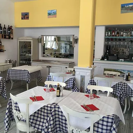 Hotel Alex