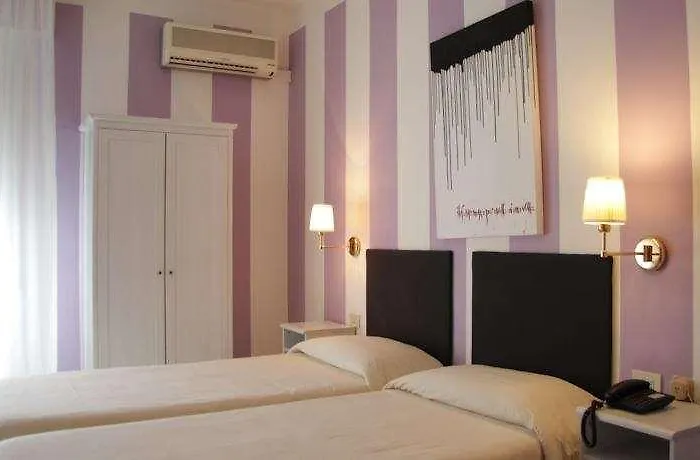 Alex Hotel