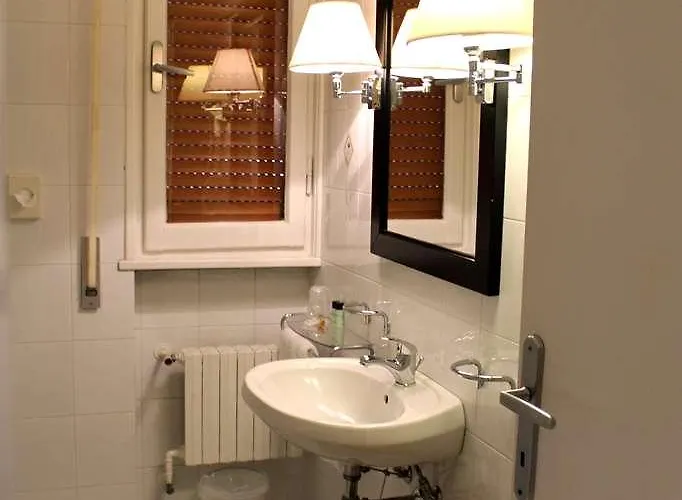 Alex Hotel 3*